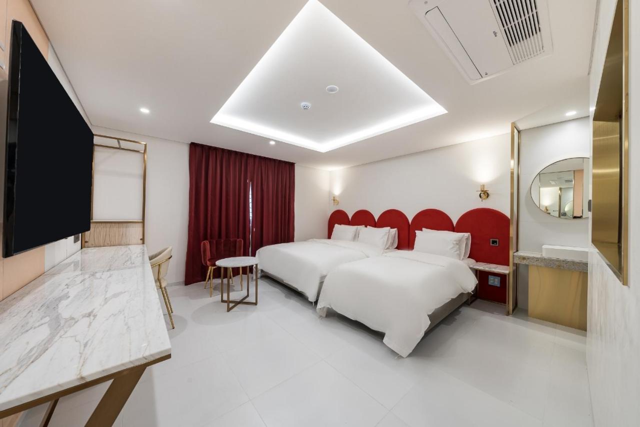 Amourex Seoul Bagian luar foto