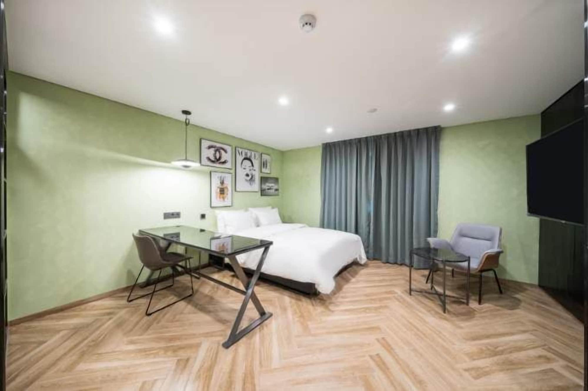 Amourex Seoul Bagian luar foto